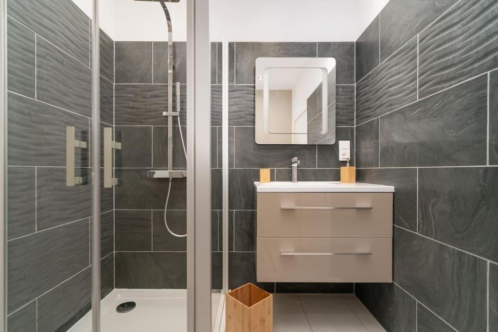 Superbe Appartement A Une Minute A Pied De La Gare Эпиналь Экстерьер фото