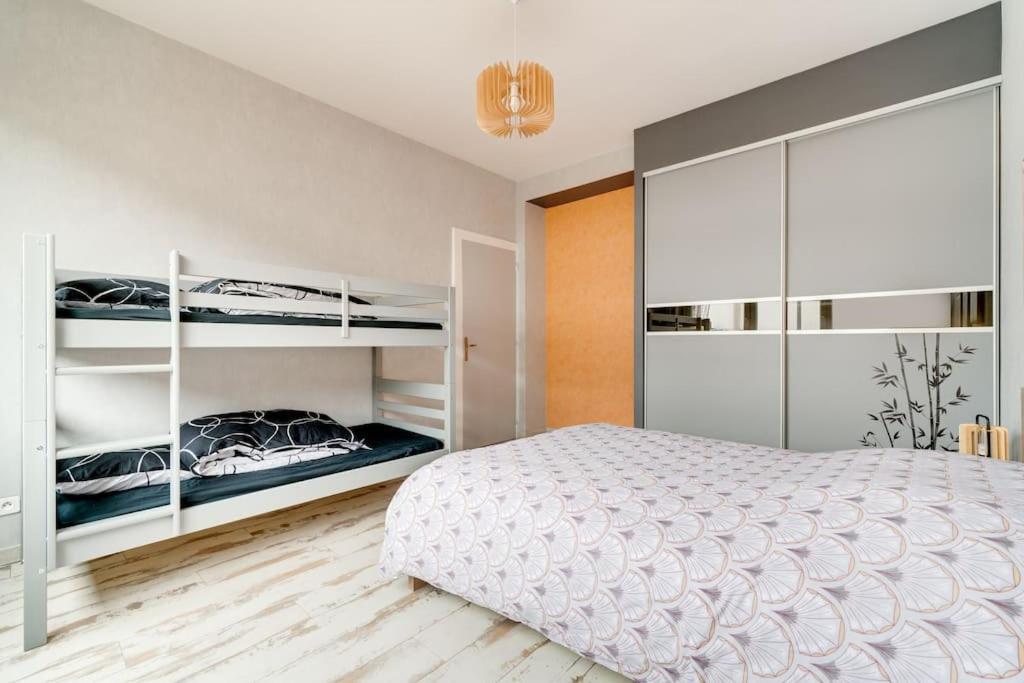 Superbe Appartement A Une Minute A Pied De La Gare Эпиналь Экстерьер фото